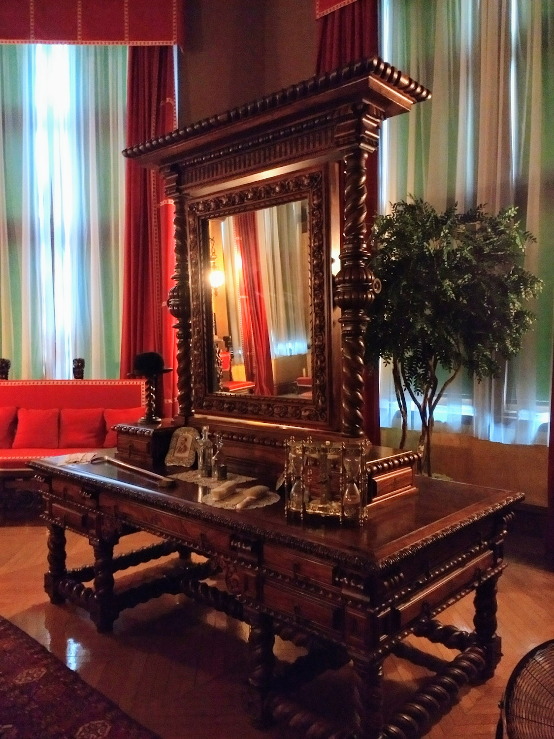 George Vanderbilt's bedroom-17th century Portuguese Baroque furniture